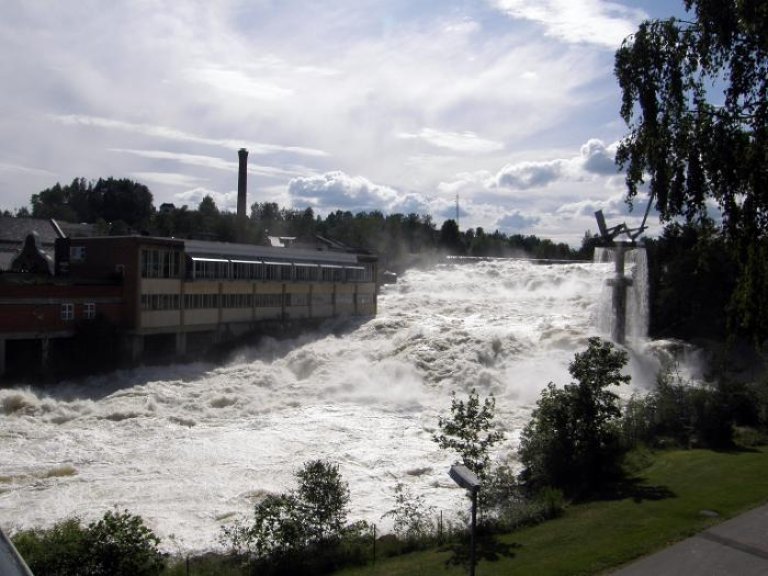 honefossen_Wikimedia Tom Bjørnstad