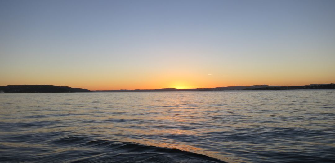 Solnedgang i Oslofjorden. 